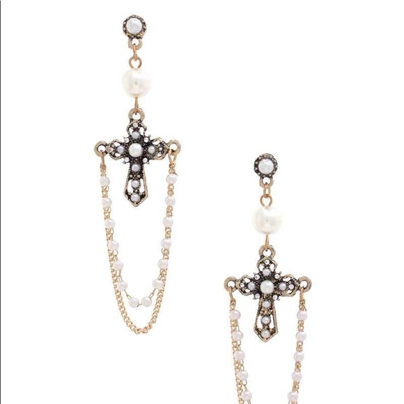 Jewelry - Cross Pearl Bead Dangle Earring